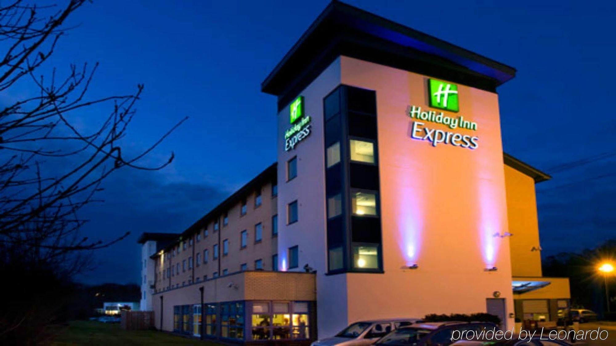 Holiday Inn Express - Williamsburg Busch Gardens Area, An Ihg Hotel Exterior photo